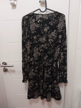 Vestido Mango floral negro