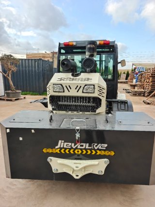 Carretilla 4x4 3.5 Tn.