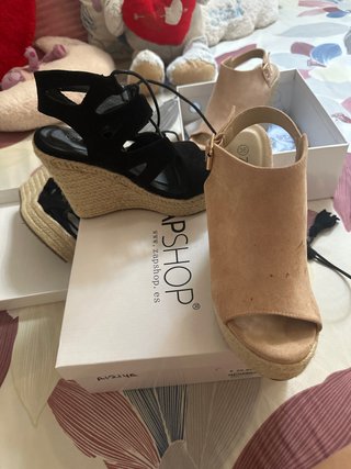 Sandalias cuña Topshop negras y beige T.36