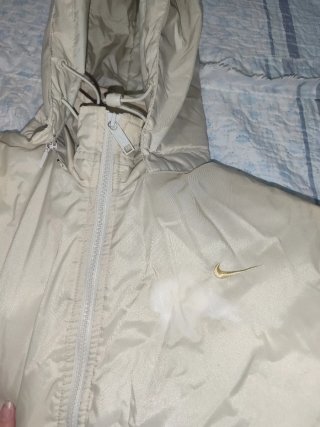 Chaqueta y botas de nieve