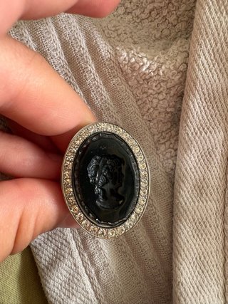Anillo D&G con perfil y circonitas