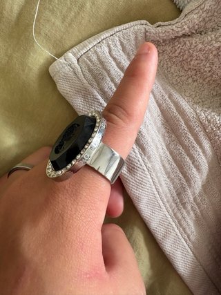 Anillo D&G con perfil y circonitas