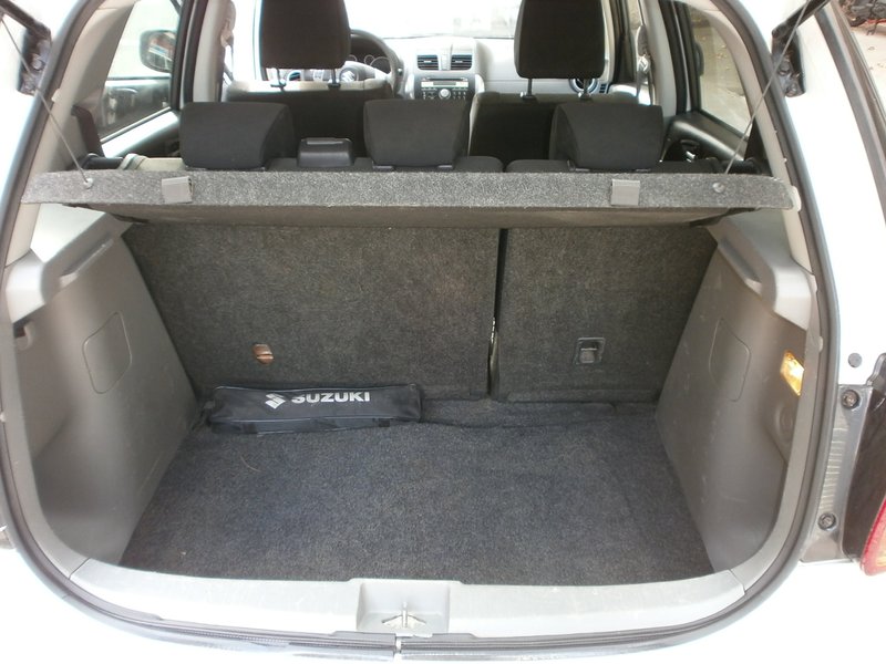 Suzuki SX4 2011, foto 10