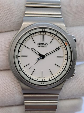 Ultra Rare Vintage Seiko Quartz "Light" JDM