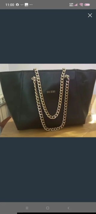 Bolso Guess Negro Cadena Dorada de piel