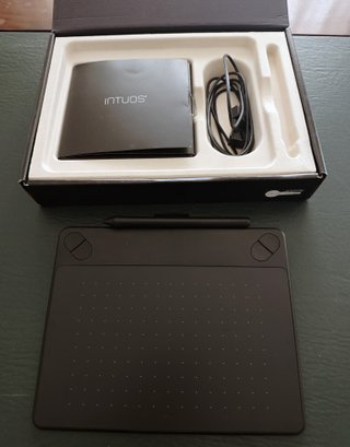 Wacom Intuos Art/Draw CTH-490 Small Nero