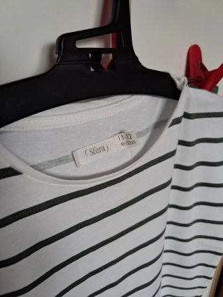 Lote: Sudadera gris, camiseta rayas y leggings