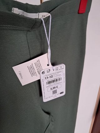 Lote: Sudadera gris, camiseta rayas y leggings