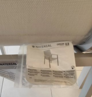 Mesa extensible y 6 sillas  ZONA GANDIA PLAYA