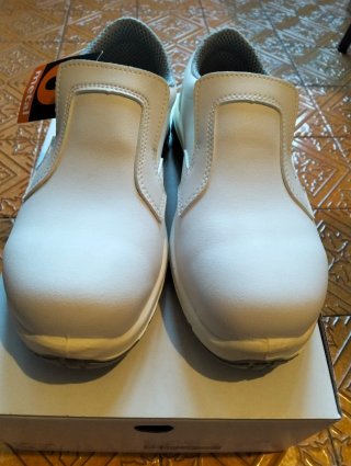 Scarpa antinfortunistica bassa senza lacci