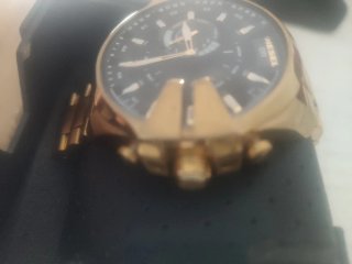 Reloj Diesel Dorado y Negro Original
