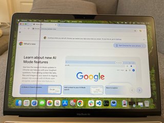 Apple MacBook Air M1, 128GB (pantalla dañada)