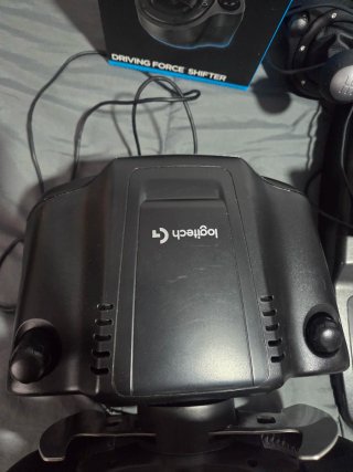 Volante Logitech g29 con palanca de cambios