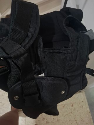 Mochila portabebés negra