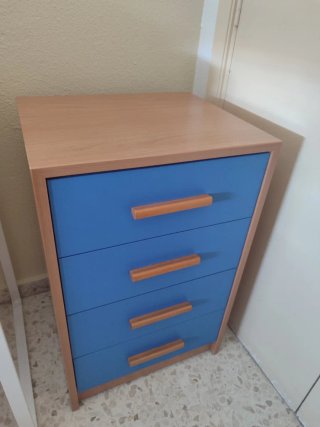 Cajonera Merkamueble Azul de 4 cajones como nueva.
