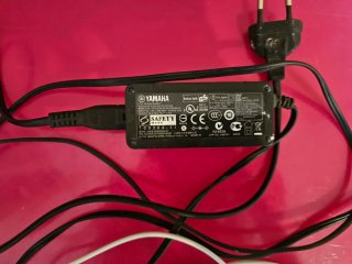Altavoz Yamaha PDX-31
