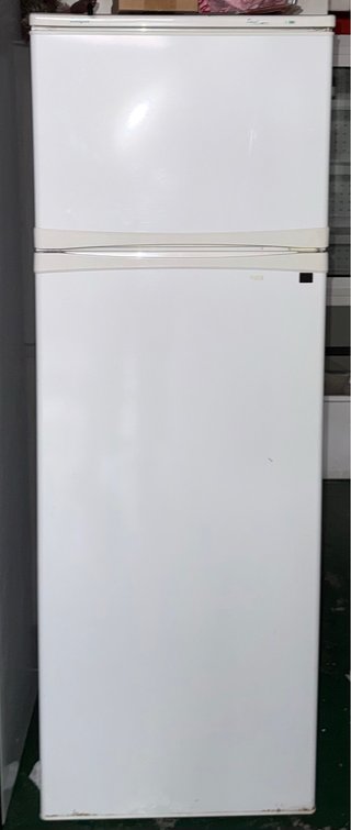 Frigorífico con congelador blanco