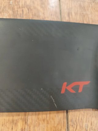 Ala KT Solus 930+funda+tornillos.