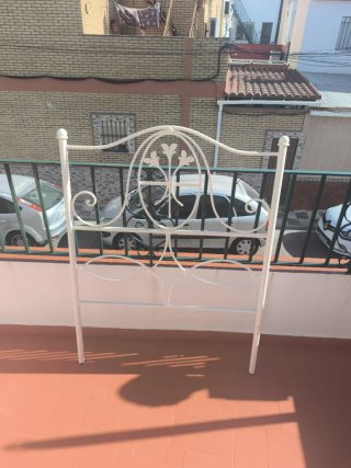 Cabecero de hierro blanco