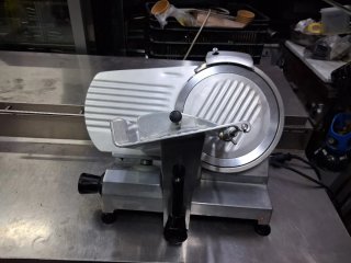 Cortadora de fiambre profesional ( Disco 25 cm)