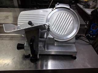 Cortadora de fiambre profesional ( Disco 25 cm)