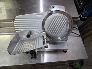 Cortadora de fiambre profesional ( Disco 25 cm)