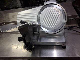 Cortadora de fiambre profesional ( Disco 25 cm)