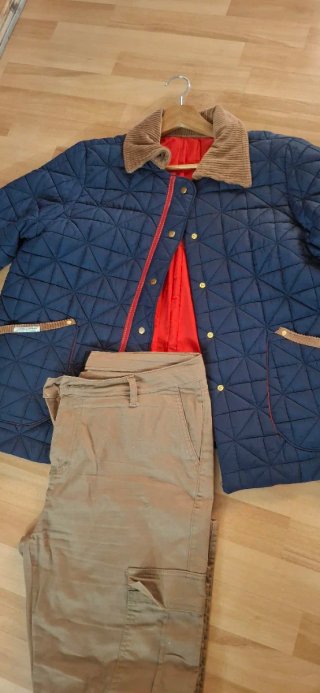 Anorak  azul y marrón