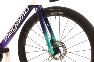 Bicicleta Megamo Raise 05 CW Di2 12V t.54 Reacondicionada