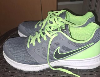 Zapatillas Nike Downshifter 6 Gris/Verde