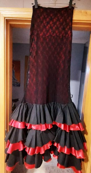Falda Flamenco Baile Elástica Negra y Roja