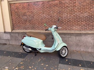 Vespa Primavera 125