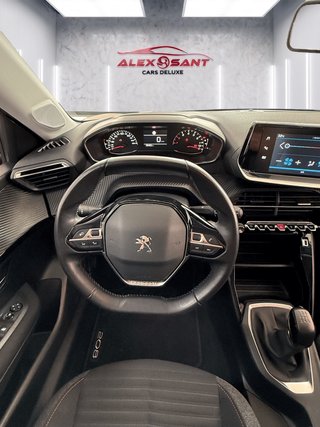 Peugeot 208 2022
