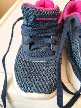 Tênis Skechers Azul Marinho e Fúcsia T.27