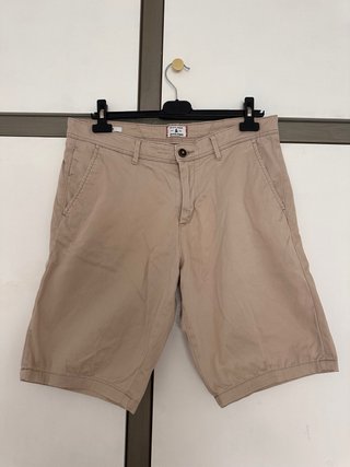 Pantalón corto beige
