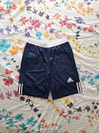 Pantalón corto Adidas azul