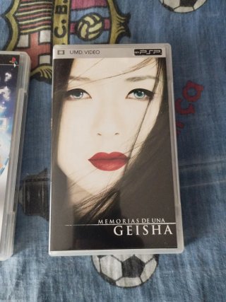 3 Juegos PSP: Sims, FIFA 09, Spider-Man 2