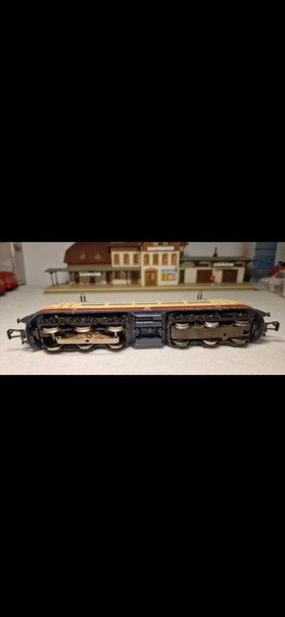 Locomotora Märklin BR 103