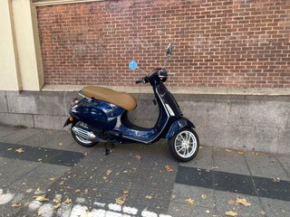 Vespa Primavera 125