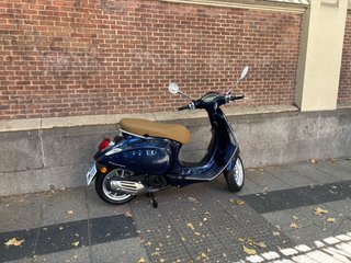 Vespa Primavera 125