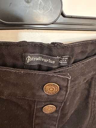 Falda vaquera negra Stradivarius Talla M
