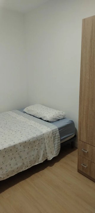 Alquiler de habitación ( solo chica)