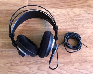 Auriculares AKG M 240 MKII Negros