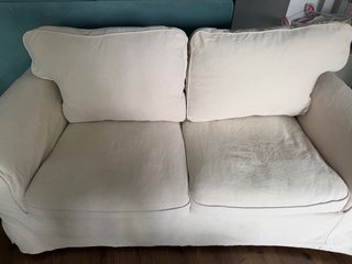 Divano a due posti IKEA EKTORP in tessuto beige