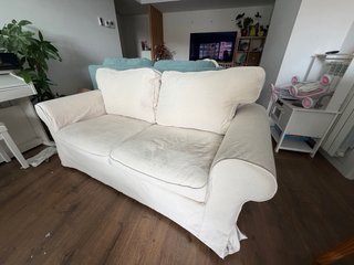 Divano a due posti IKEA EKTORP in tessuto beige