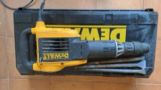 Martillo Demoledor DeWalt con Cinceles