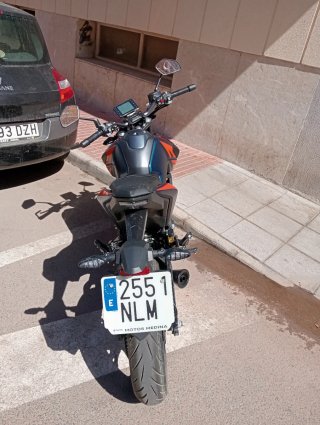 Zontes ZT125-U 125cc Naked Azul/Rojo