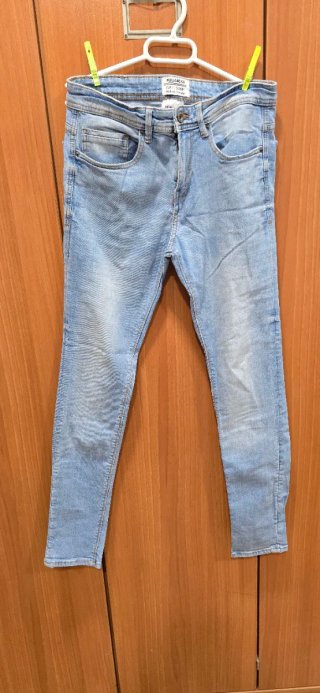 Pantalón vaquero azul hombre