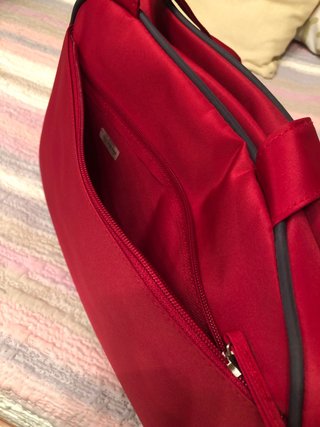 Bolsa de viaje para bebé roja
