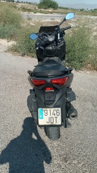 Yamaha XMAX 400 Negra/Gris